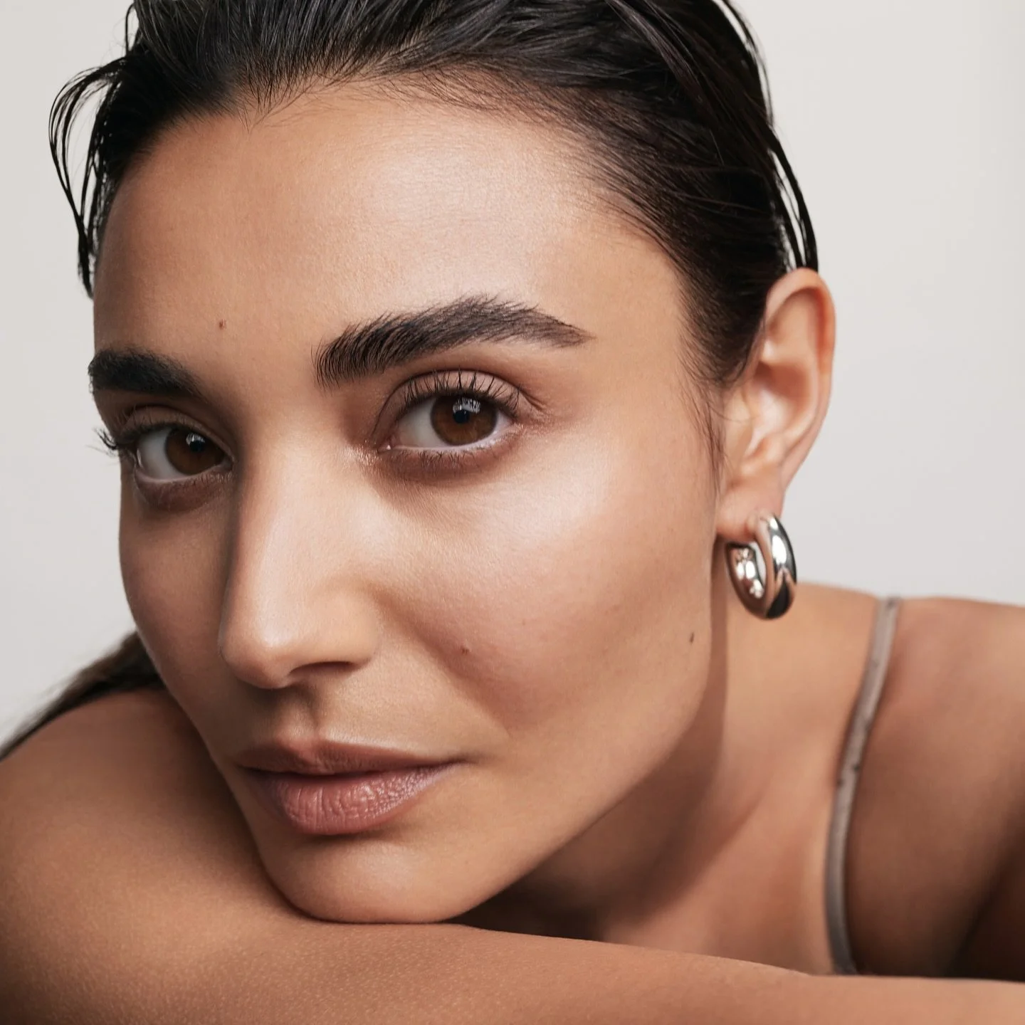 That lady @melinadimarco she&rsquo;s a gem 

Photographer @joshua.pestka 
Makeup @crystalgossman_ 
Hair @aya_._ymst 

#nycmakeupartist #nomakeupmakeup #beautymakeupartist #nyfw