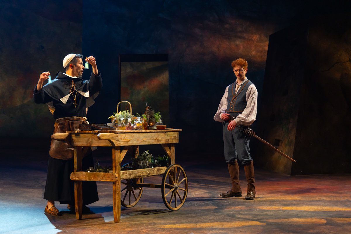 Romeo & Juliet HSC 04-25_137-1200px.jpg