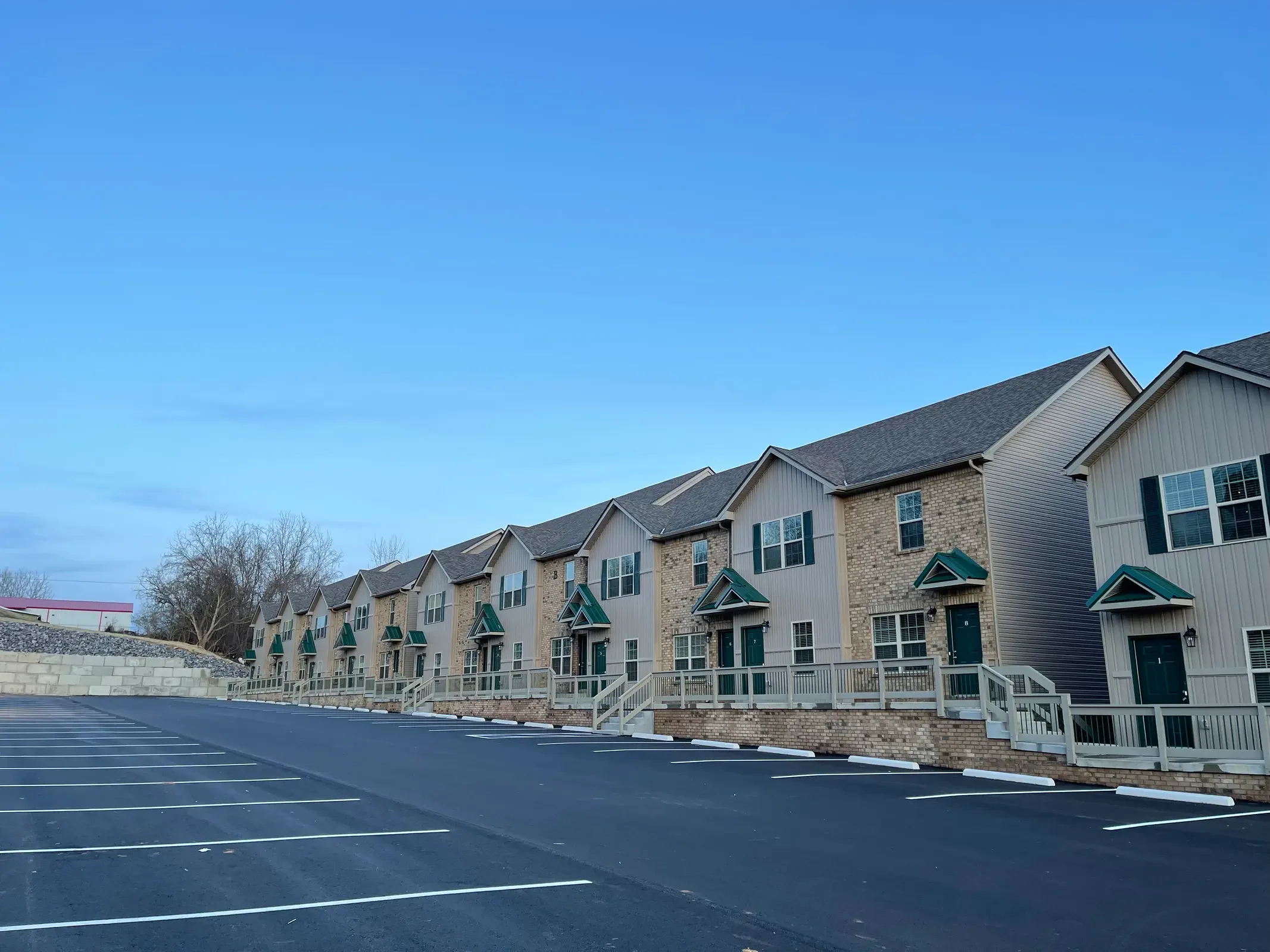 the_gables_at_red_river_exterior.jpeg (1).webp