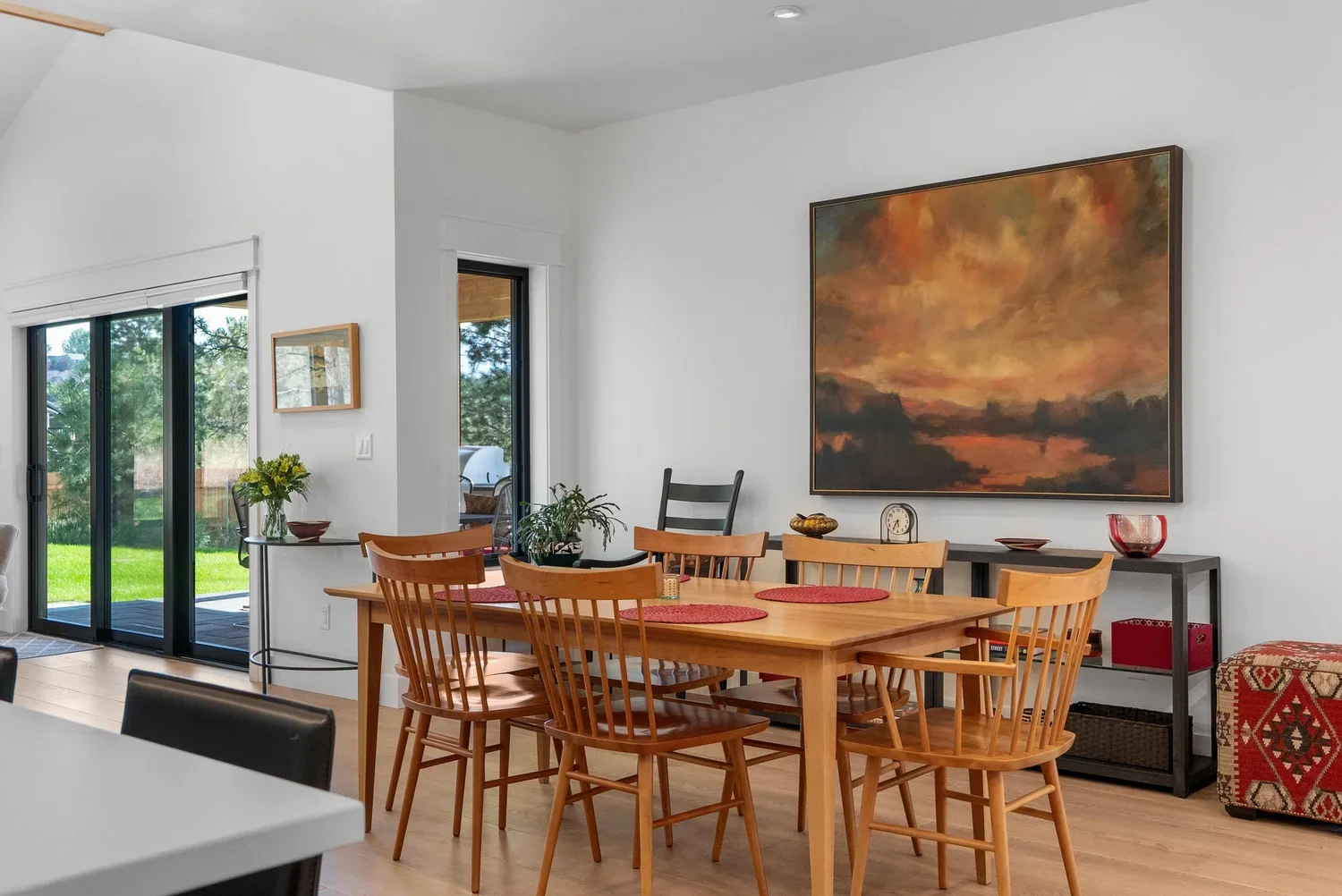 contemporary-dining-room-missoula-montana.webp