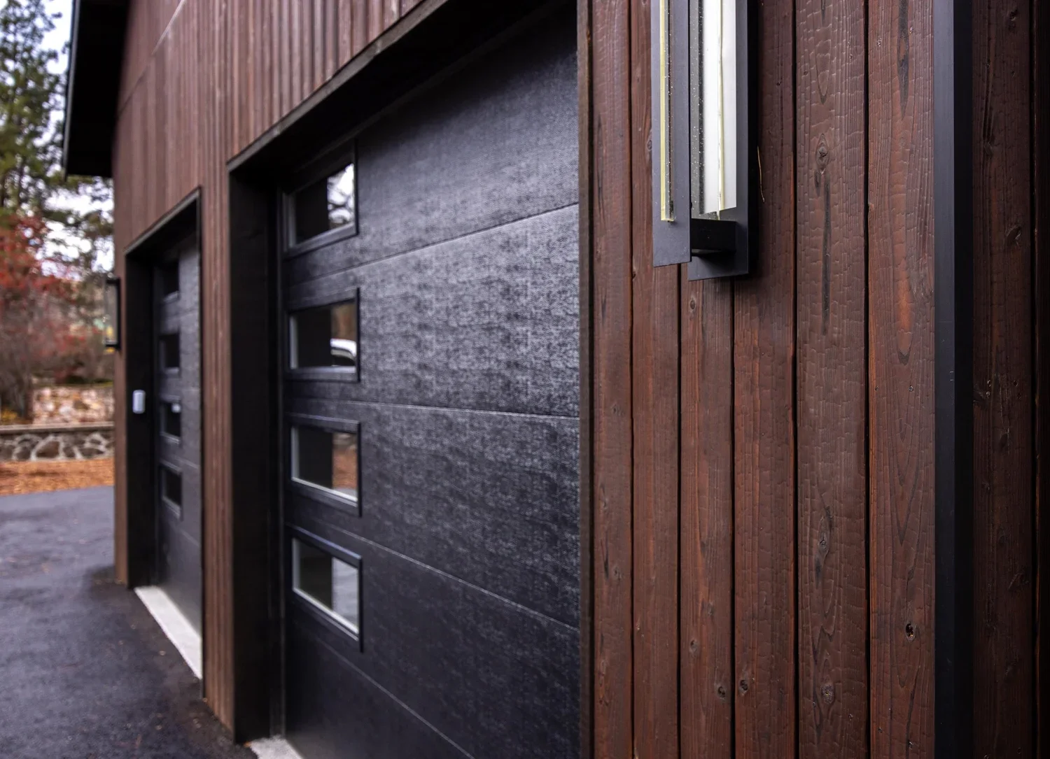 garage-door-close-up-high-quality-materials.webp