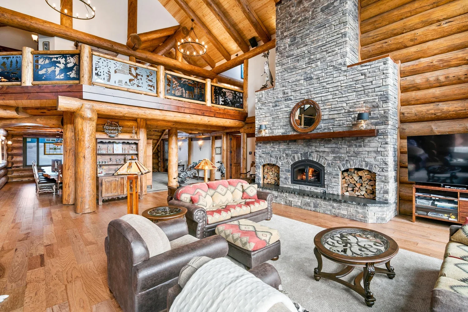 expert-custom-living-room-design-and-build.webp