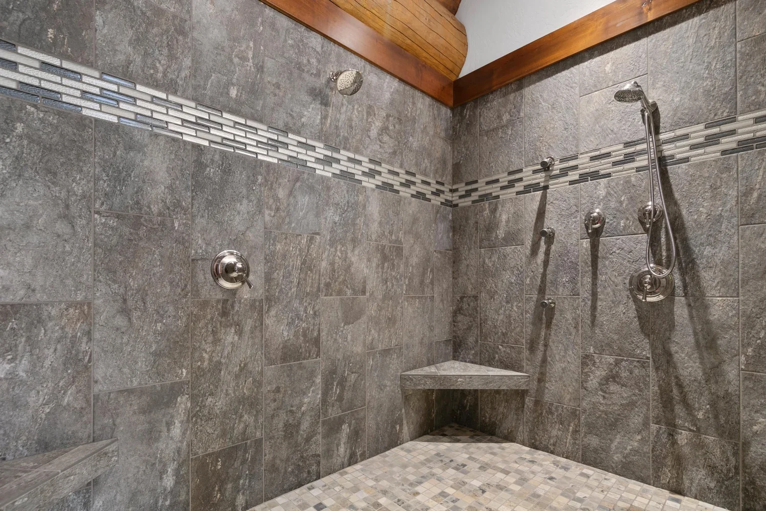 large-high-quality-shower.webp