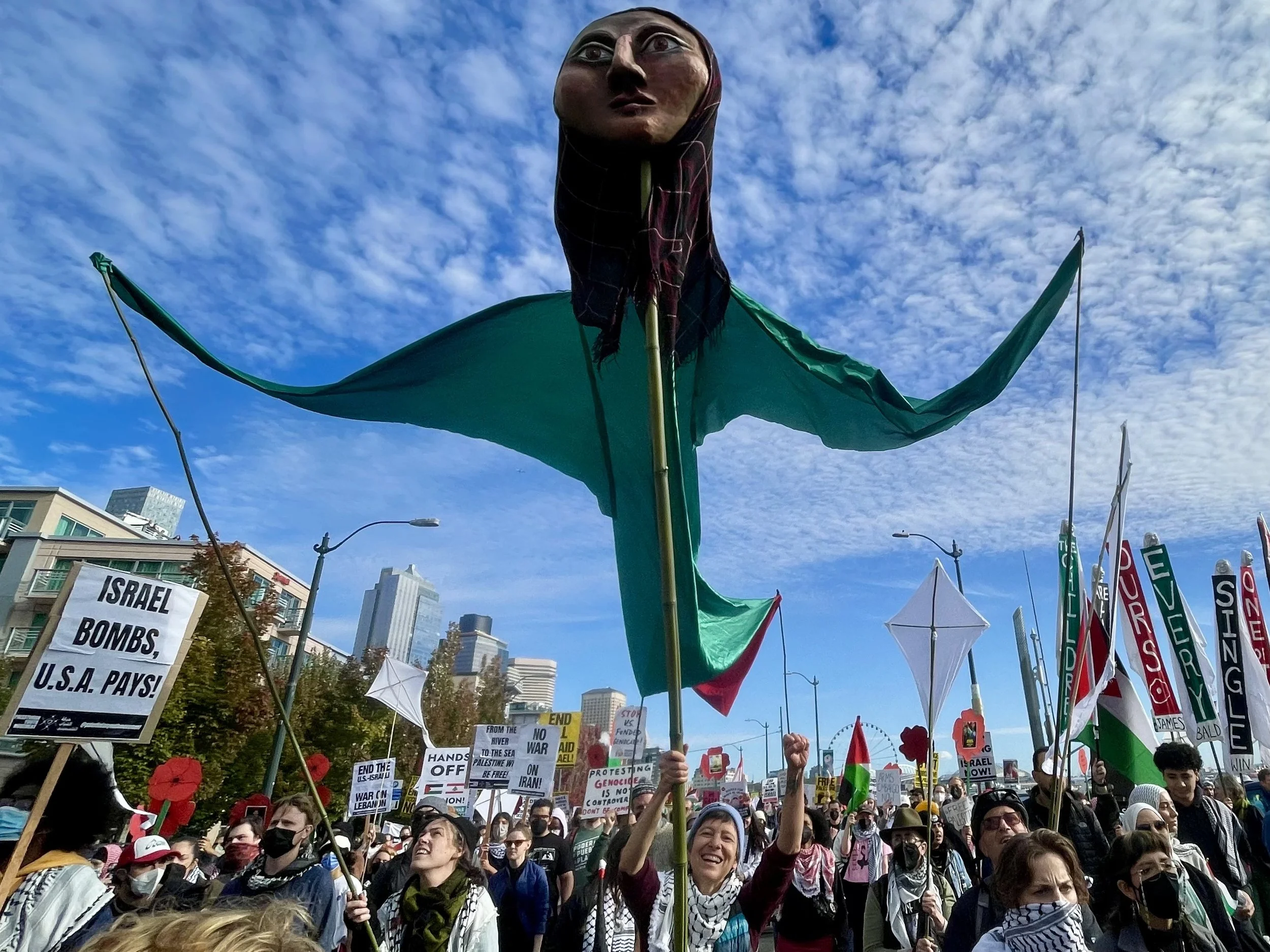 Soaring Palestinian Resistance Puppet at Global March for Palestine October 2024, Seattle Washington. Photo by Dana Schuerholz.