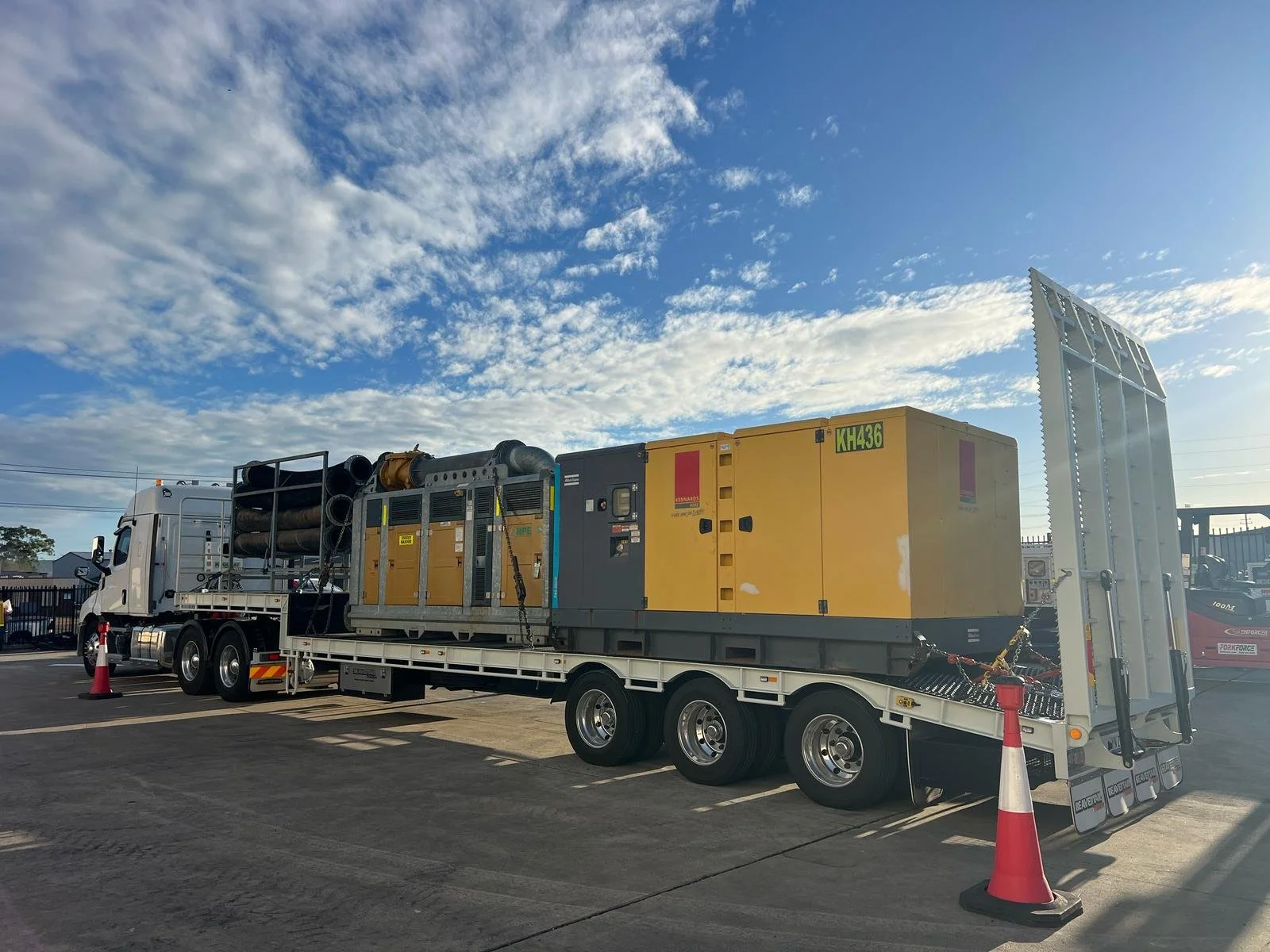 WhatsApp Image 2025-02-13 at 04.32.40_0cbcbfbb.jpg