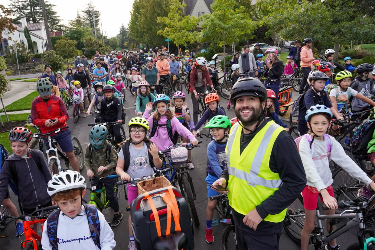 Cycling to school almost became extinct – until one man revived the bike bus&nbsp;(The Guardian)