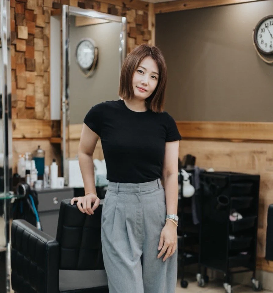 Elly is a senior stylist at seol hair and has been a hairstylist for 10+ years. Working in the salon industry and perfecting her craft from women's haircuts, perms, hairstyling, downperms, magic perms, straight perms, ombre balayage's, men's haircut