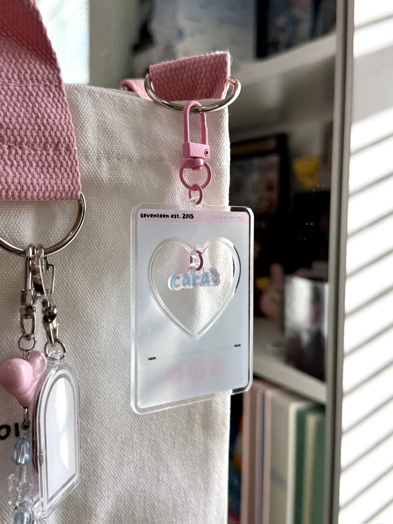 carat keychain
