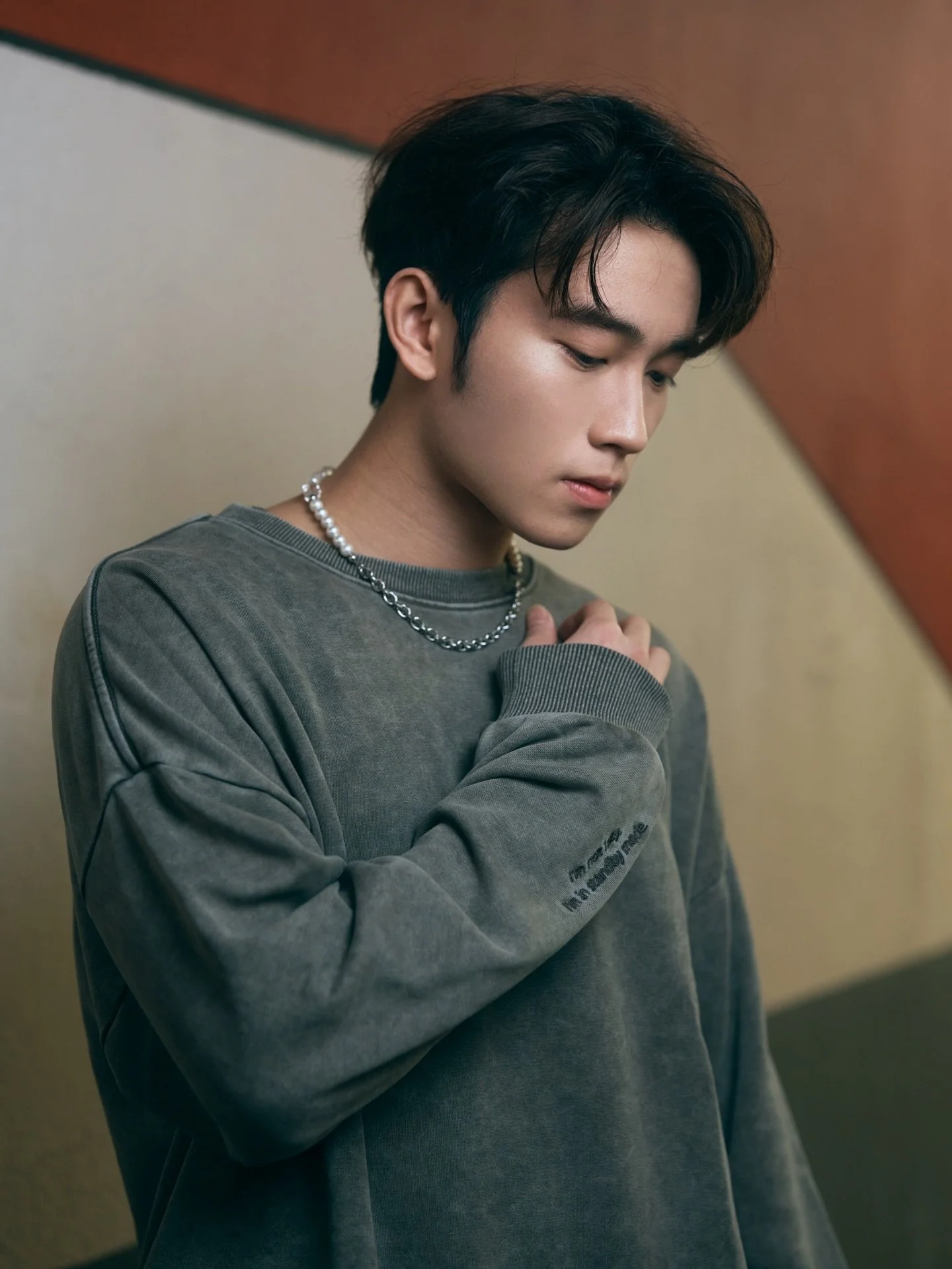 for @hissohk

In frame @d_icksonnnn 
Assistant @kk._.ki 
Stylist @kk._.ki 
Art Direction @/Kim
Photographer @byhn.art 
Retouch @byhn.art