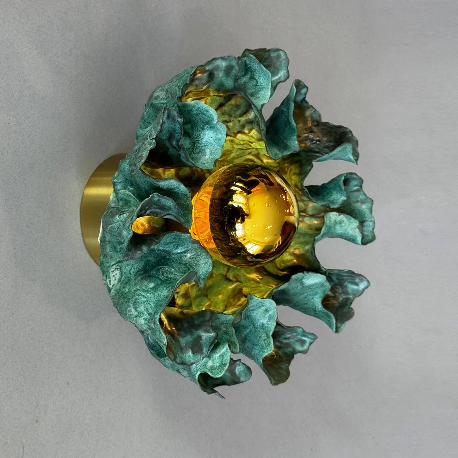 WS10 Acanthus Wall Sconce