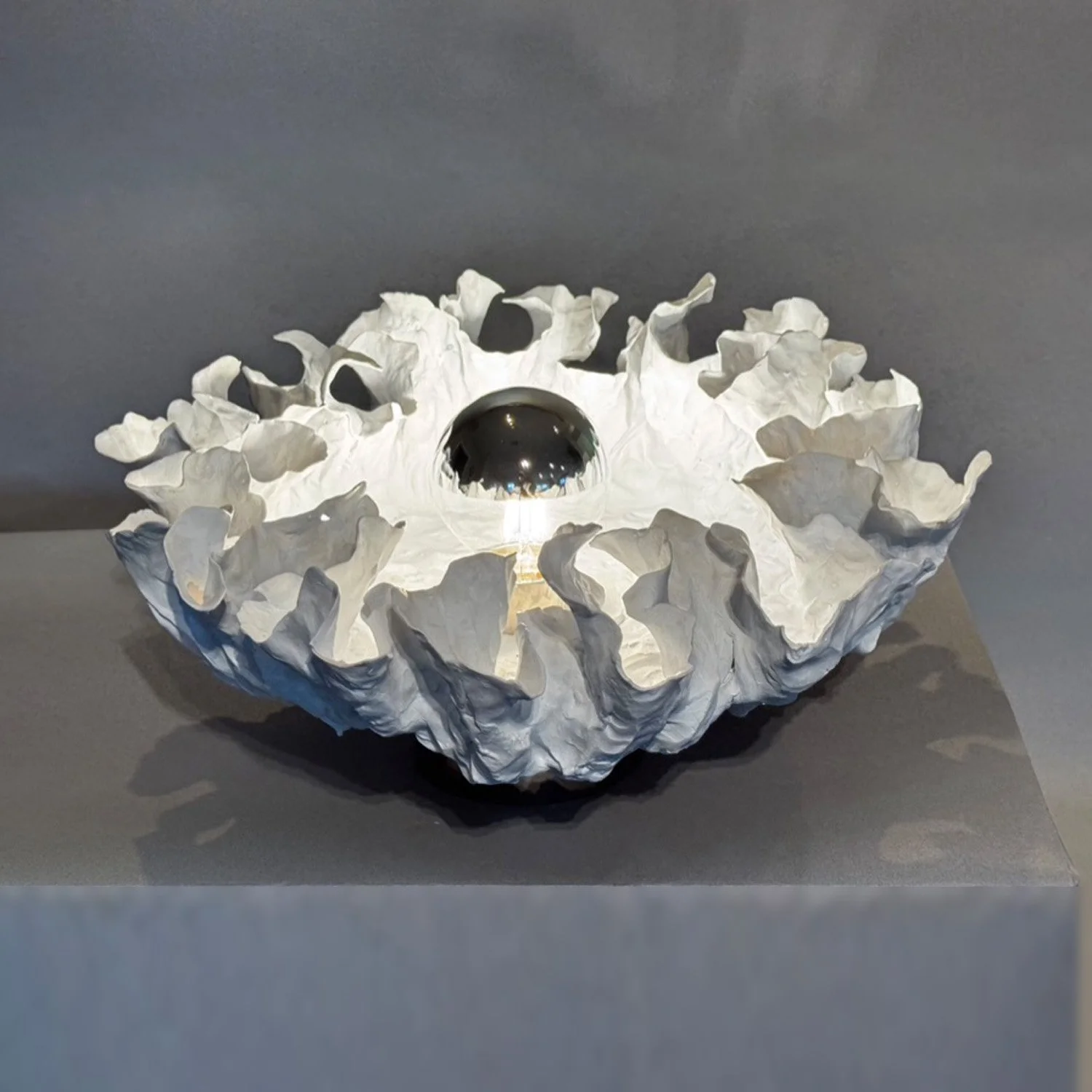 TL02 Helianthus Table Lamp