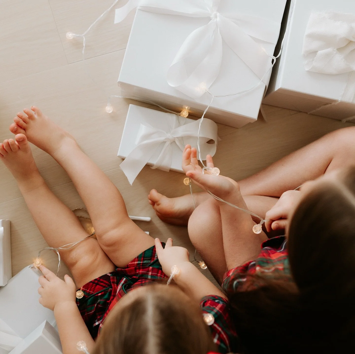 Tonight 7:30pm Christmas minis go live to those on my mailing list ! Message me your email if you have not already. 2 days only this year. So excited to create something magical again 😍🤎

November 15th and 16th

#sunshinecoastfamilyphotography #pho