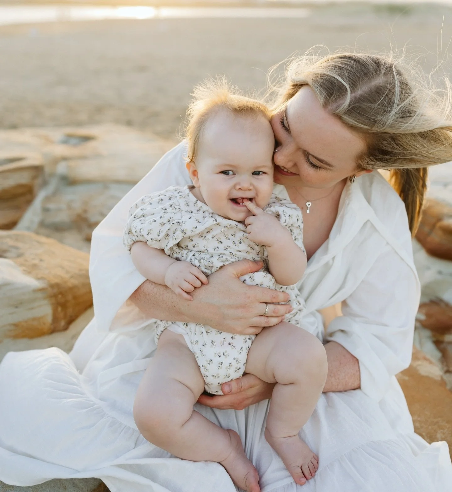 Light, bright and natural 🌸 A beautiful session by the ocean capturing their little love.  #sunshinecoastphotographer #sunshinecoastfamilyphotographer