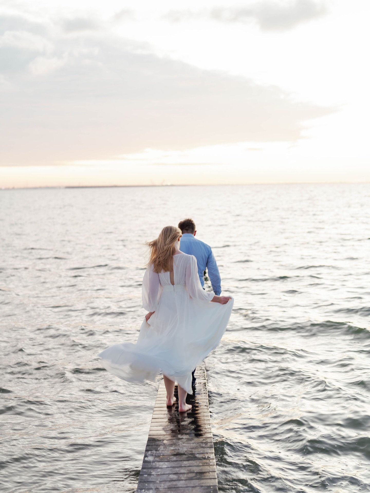 In love with Jamie and Daniel&rsquo;s engagement photos. 
April can&rsquo;t get here soon enough! 

#2026bride #2026weddingplanning #2026wedding 
#2027bride #tampaweddingplanner #engagementphoto #ritzcarltonsarasota #ritzcarltonwedding