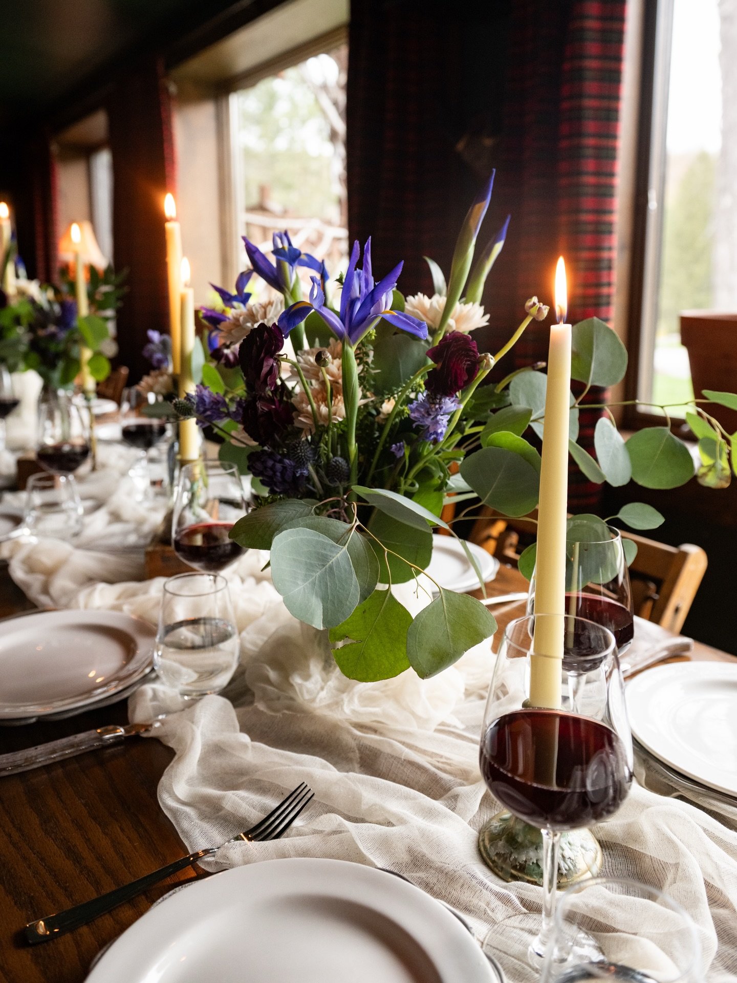 For more than a century, @urbancowboylodge has known how to host a good gathering ☀️

From birthday dinners and family celebrations to corporate retreats and private weekends in the mountains, our space gives every event room to breathe. 

Whatever y