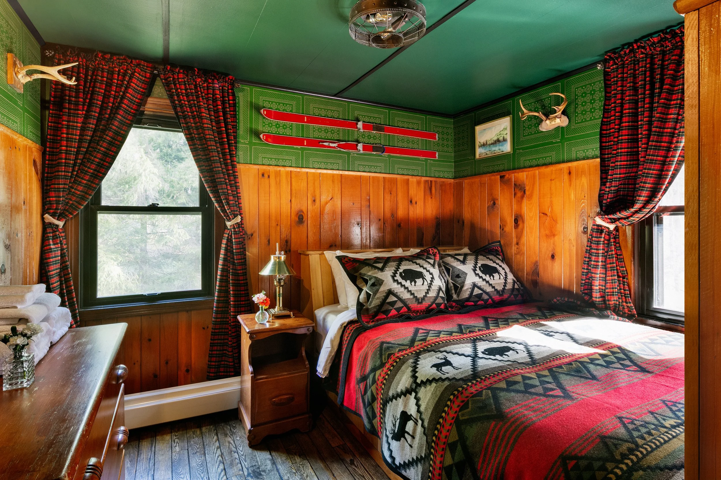 Opa_Cabin-13.jpg