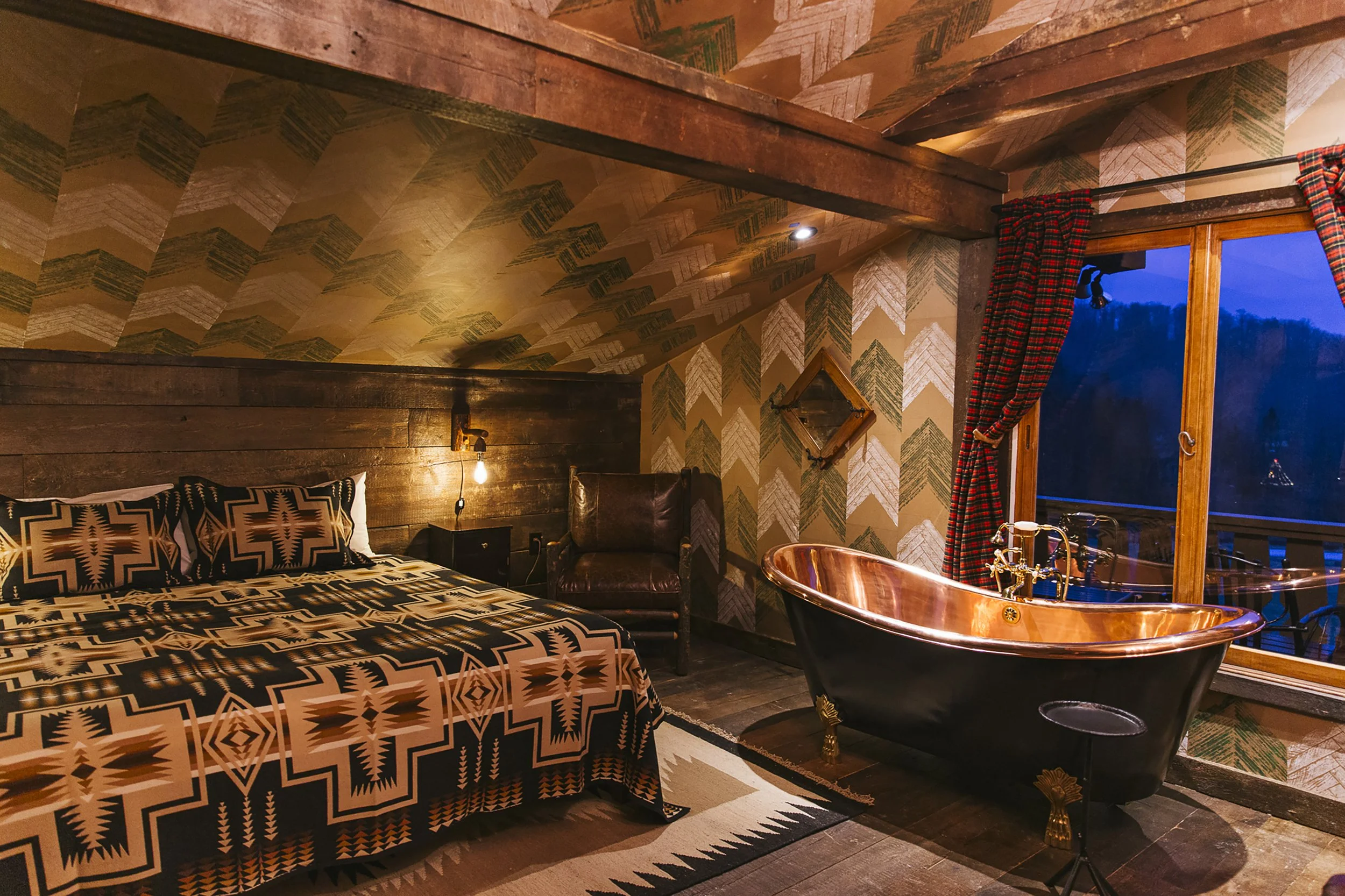 ALPINE PENTHOUSE BATHING SUITE