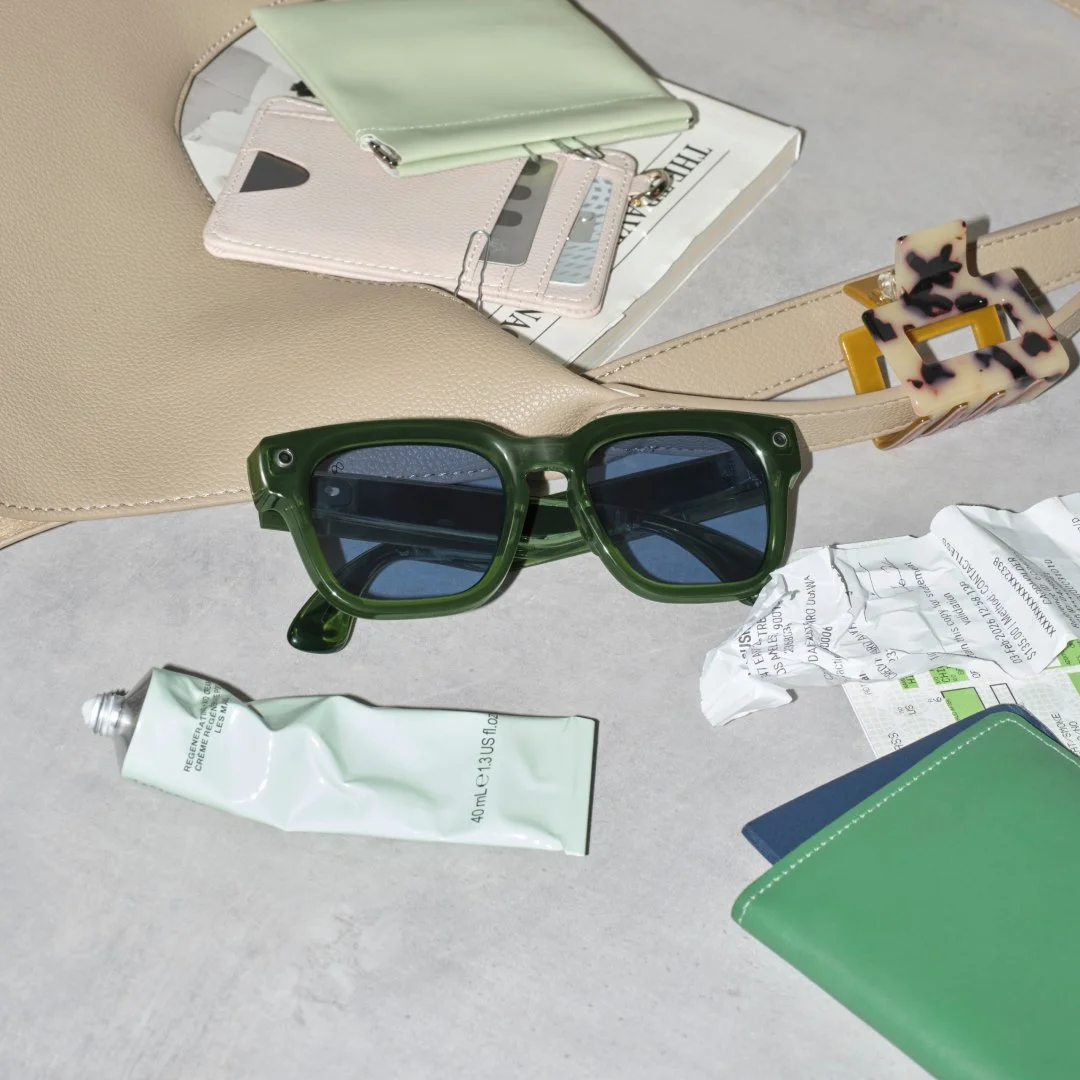 Flat_Lay_02_Meta_Glasses_Bold_Racing_Green_Light_Blue_Atlantic_Generic_1080x1080_1x1.jpg