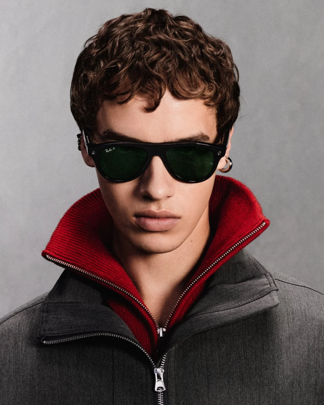 Hero Studio_Aviator Shiny Black_1080x1350.jpg
