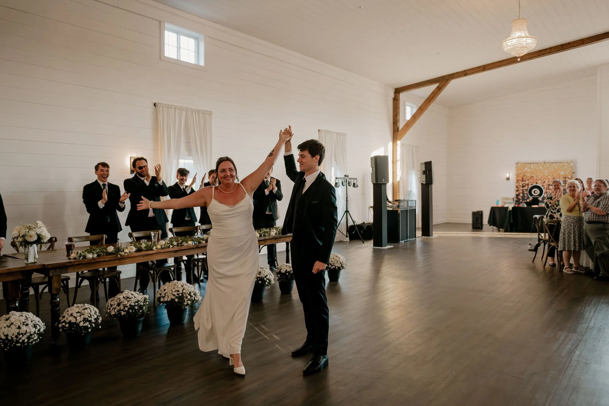 farm-at-wooden-springs-fall-wedding-gallery-1468.jpg