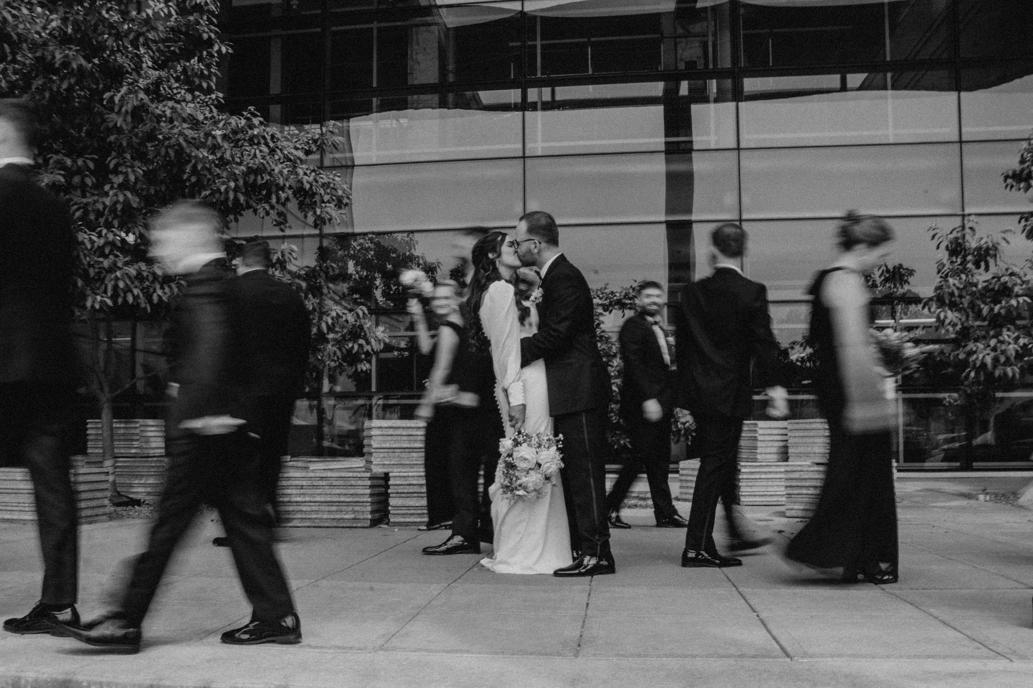 the-monarch-room-summer-kansas-city-wedding-9316-2.jpg