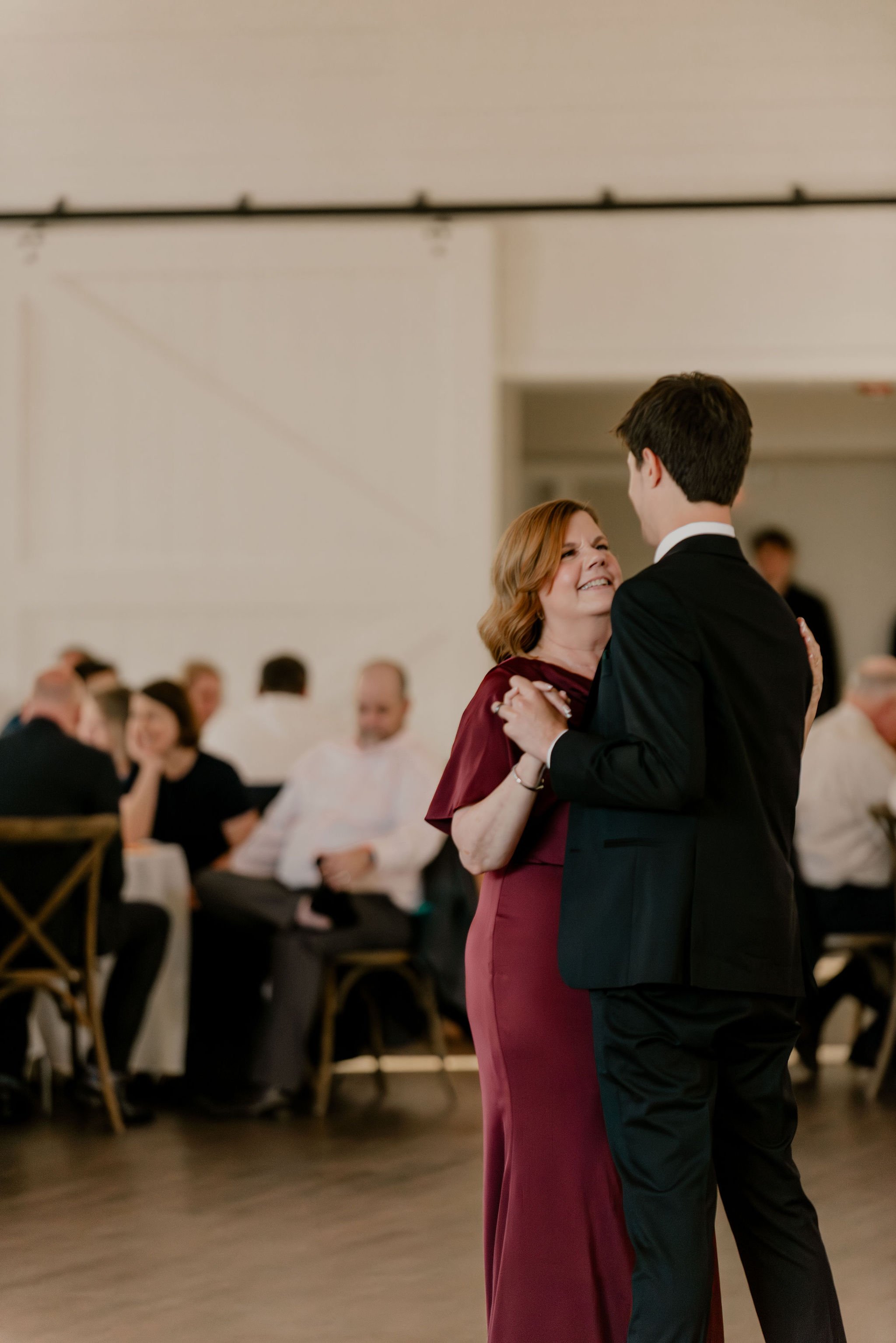 farm-at-wooden-springs-fall-wedding-gallery-2182.jpg