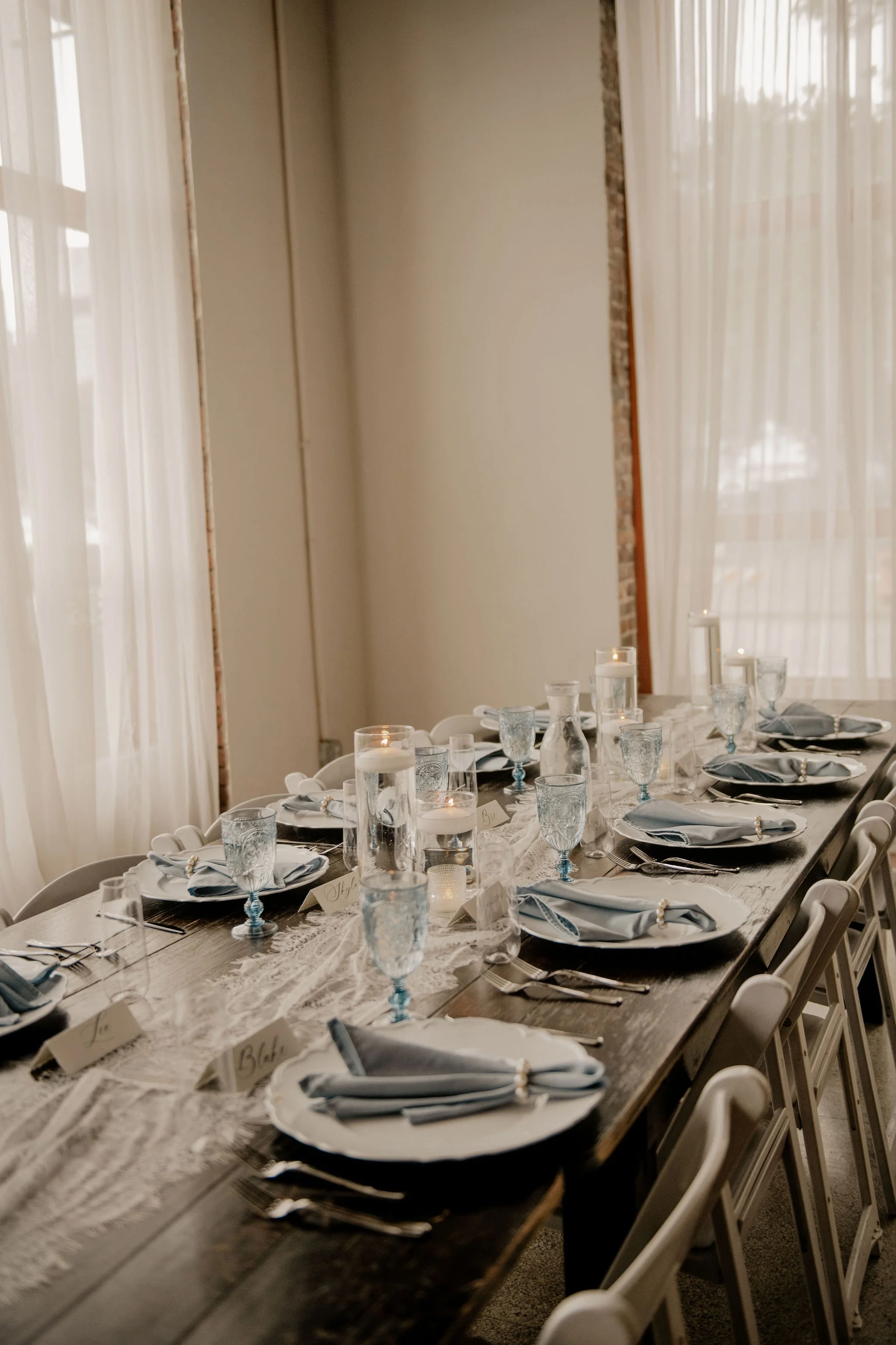 the-monarch-room-summer-kansas-city-wedding-1108.jpg
