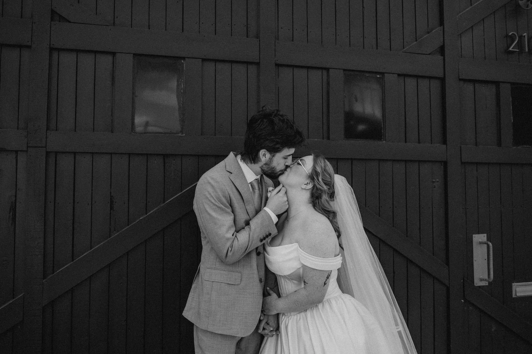 the-davis-event-space-spring-wedding-gallery-0357-2.jpg