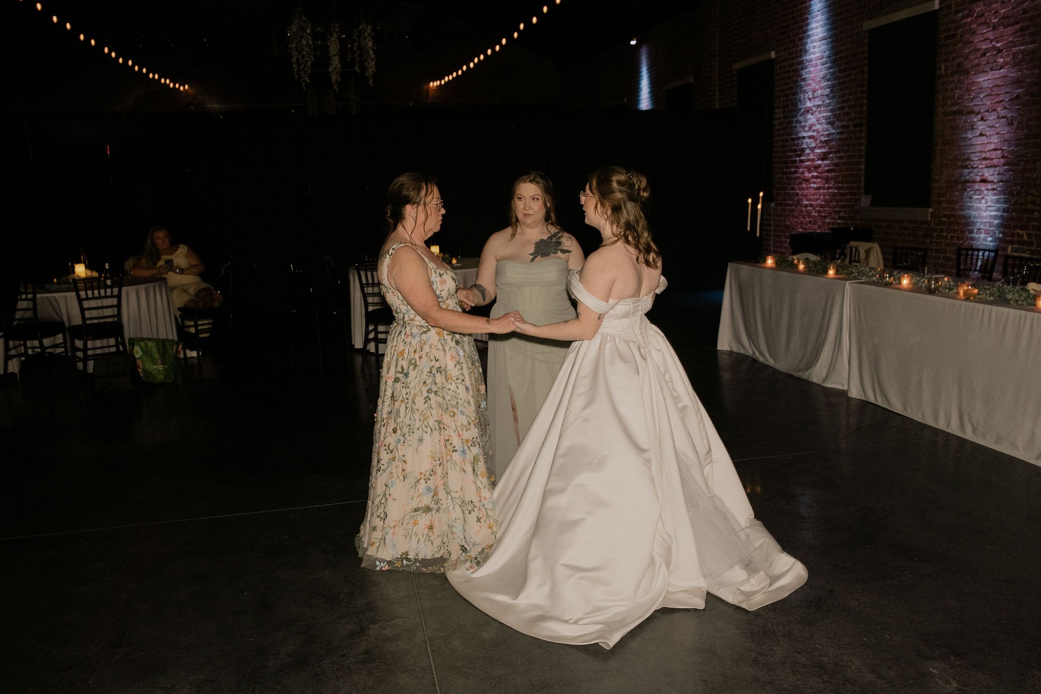 the-davis-event-space-spring-wedding-gallery-1288.jpg