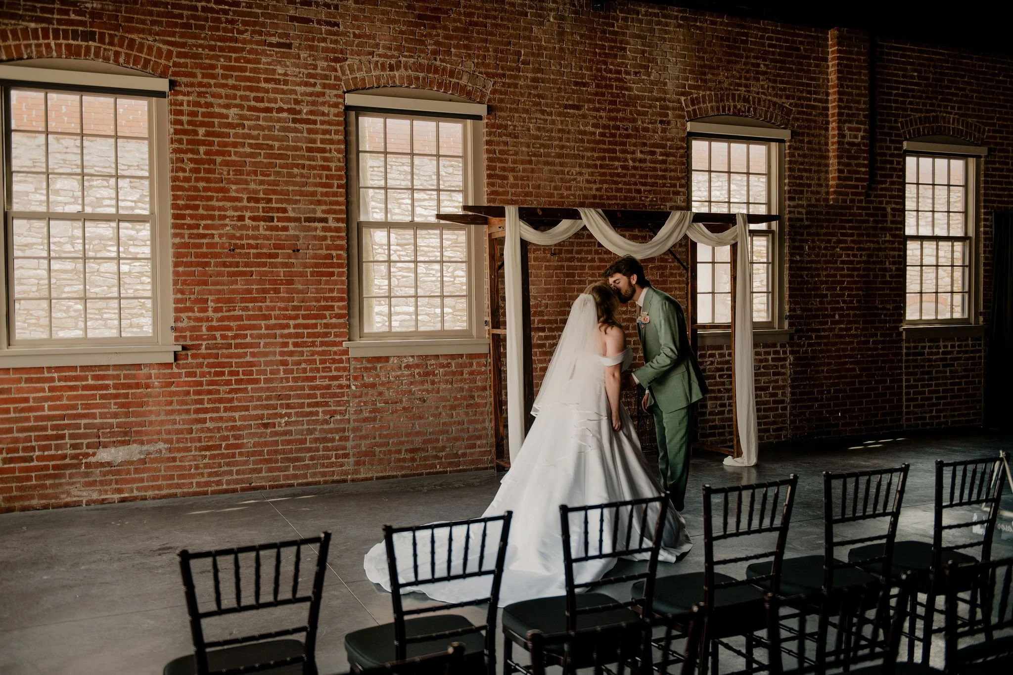 the-davis-event-space-spring-wedding-gallery-0233.jpg