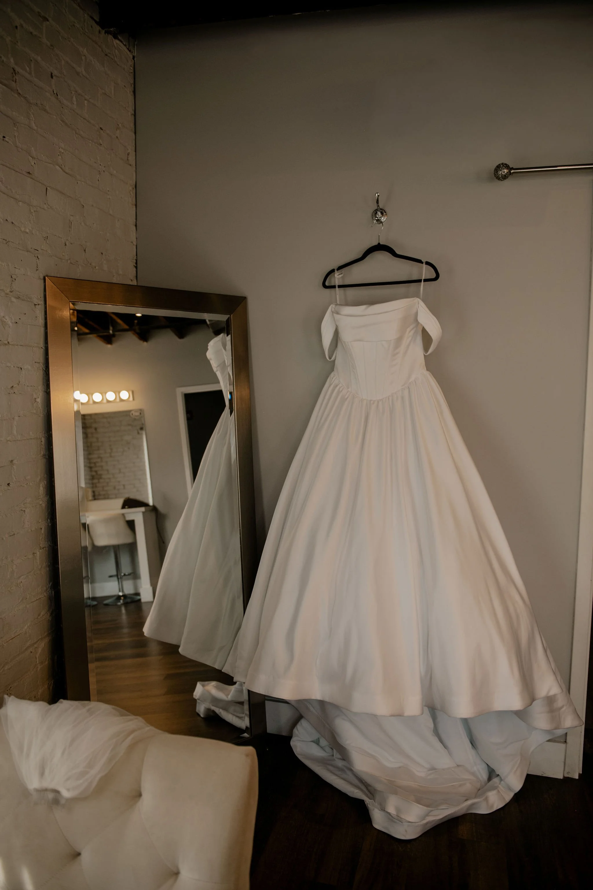 the-davis-event-space-spring-wedding-gallery-0056.jpg