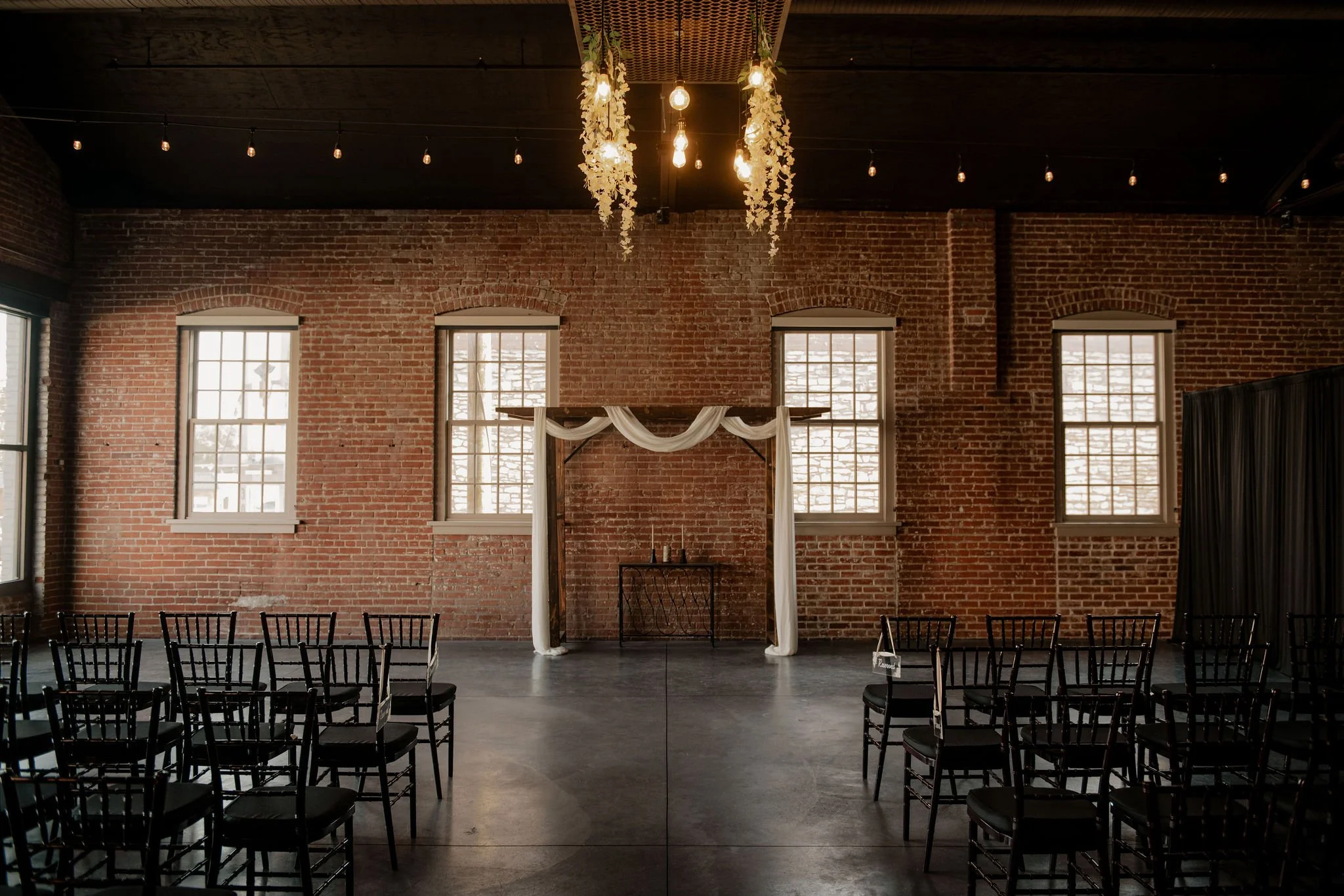 the-davis-event-space-spring-wedding-gallery-0772.jpg