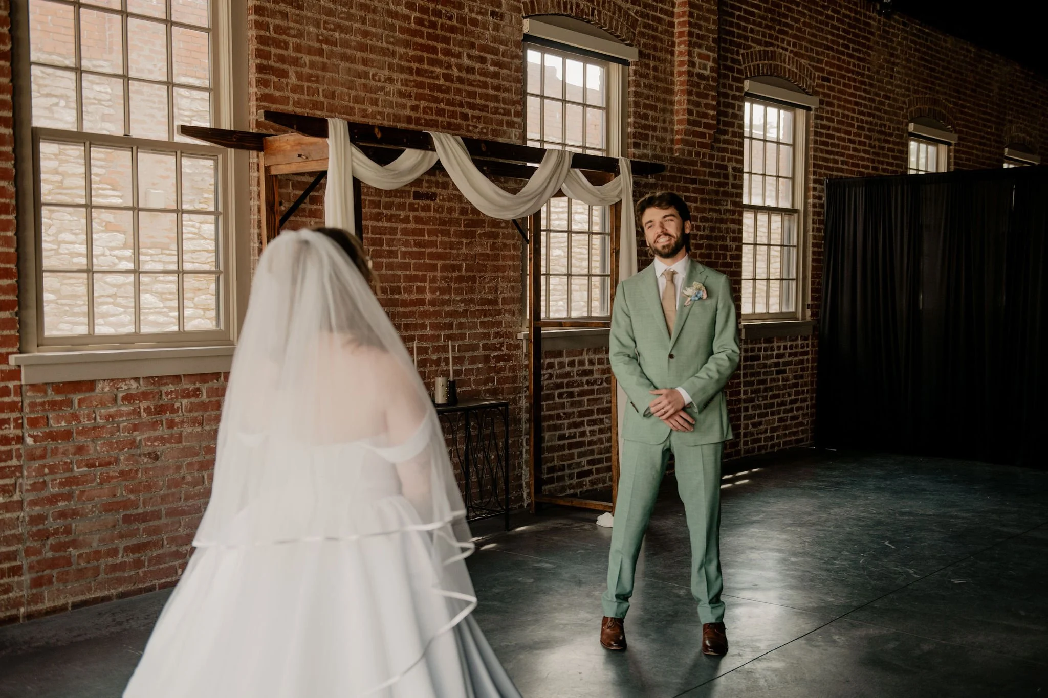 the-davis-event-space-spring-wedding-gallery-0210.jpg