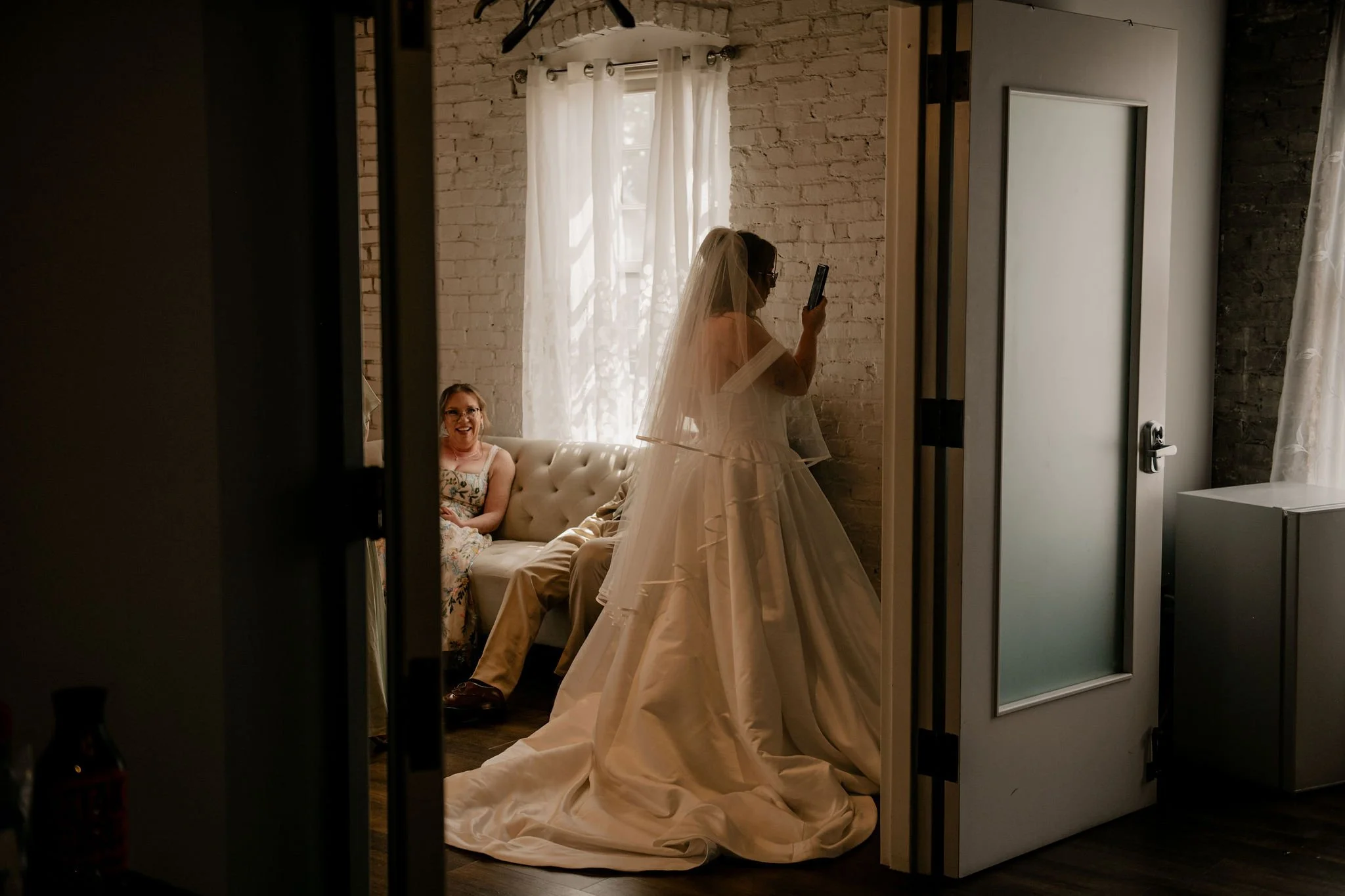 the-davis-event-space-spring-wedding-gallery-0187.jpg