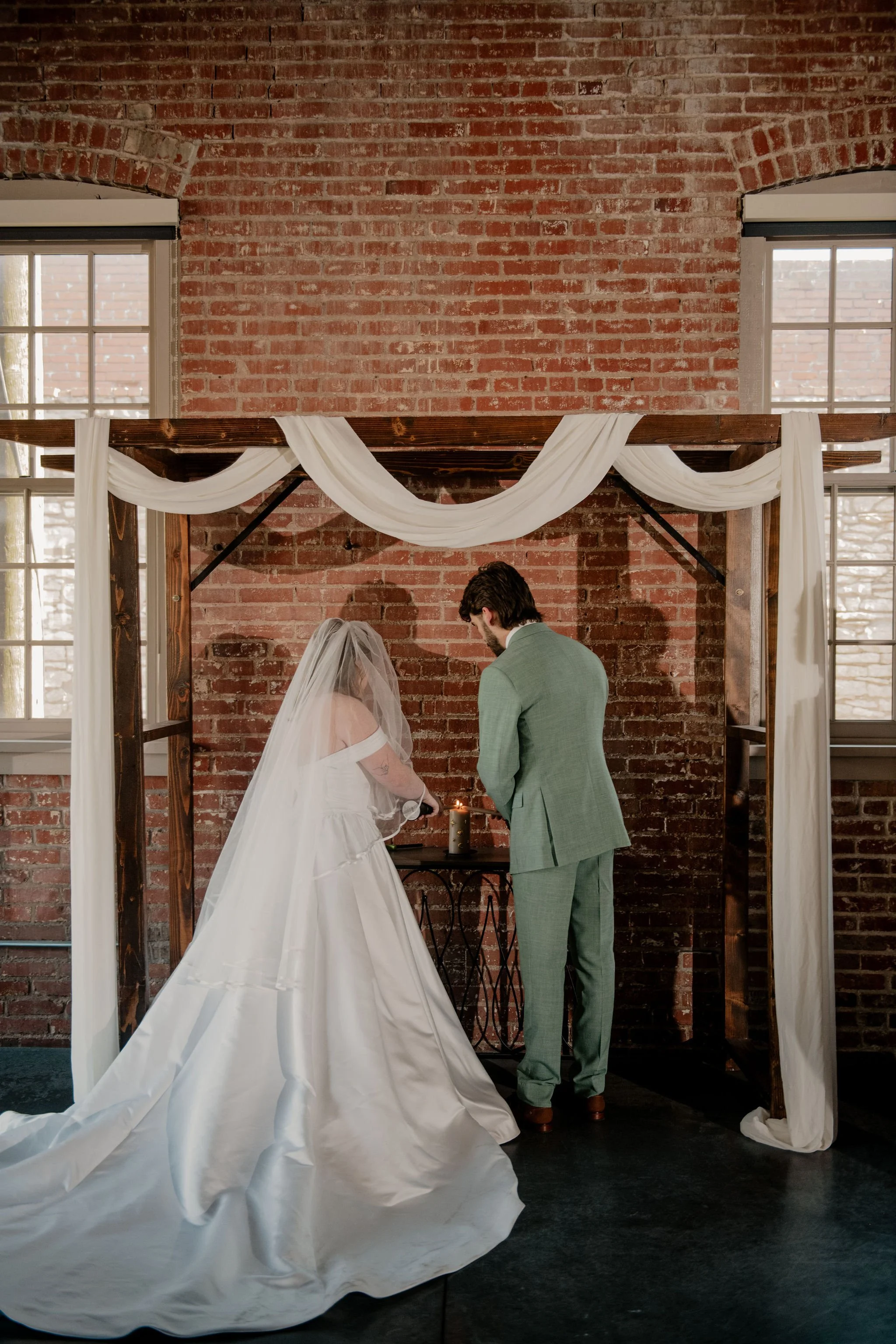 the-davis-event-space-spring-wedding-gallery-0810.jpg