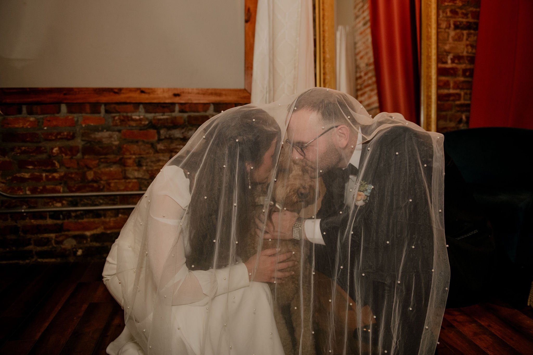 the-monarch-room-summer-kansas-city-wedding-1087.jpg