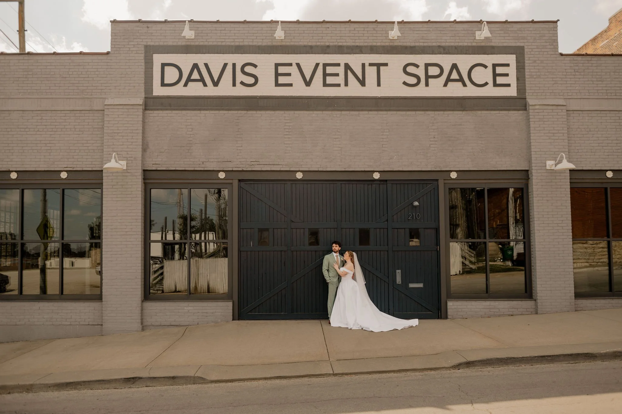the-davis-event-space-spring-wedding-gallery-0326.jpg