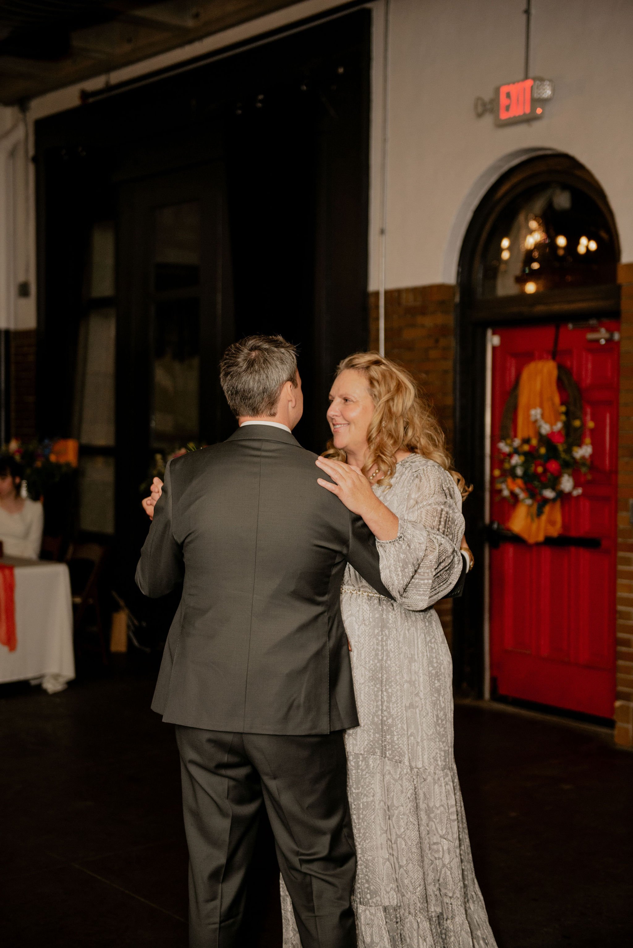 firehouse-kc-fall-wedding-gallery-2488.jpg