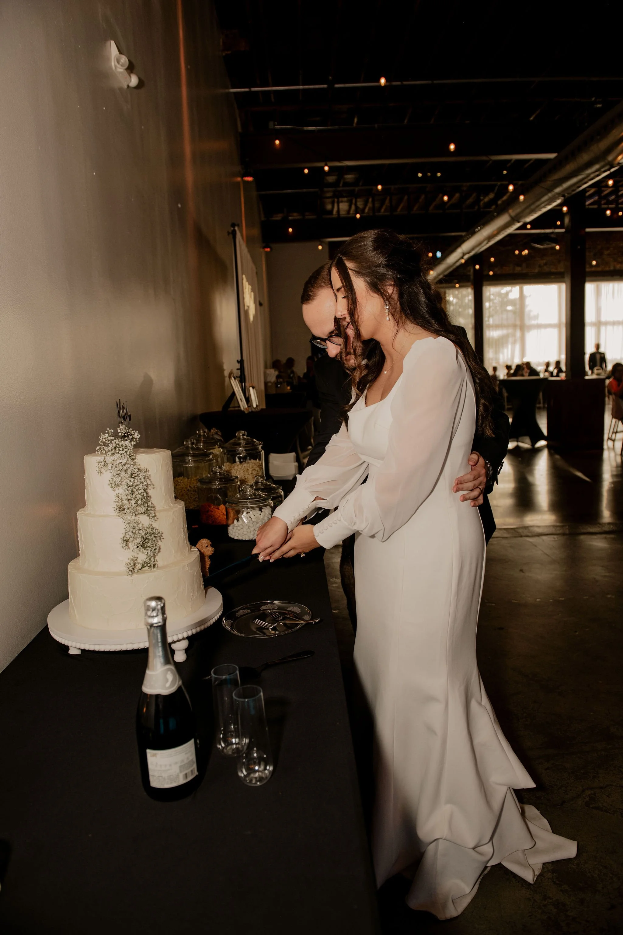 the-monarch-room-summer-kansas-city-wedding-1239.jpg