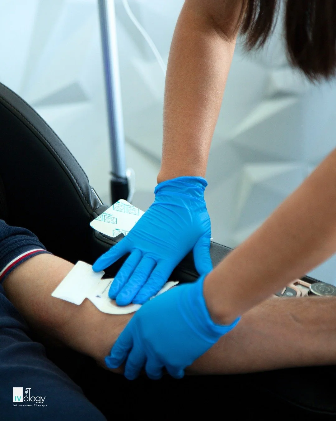 En Ivology, tu bienestar es nuestra prioridad ✨

Nuestra prioridad es tu seguridad y comodidad en cada sesi&oacute;n.
Desde que llegas, te cuidamos con atenci&oacute;n profesional, un entorno relajado y f&oacute;rmulas adaptadas a tus necesidades.

H