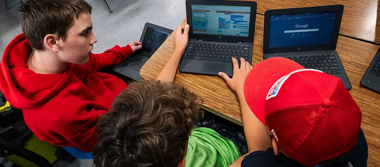 Student slideshow 1500 X 66035.jpg