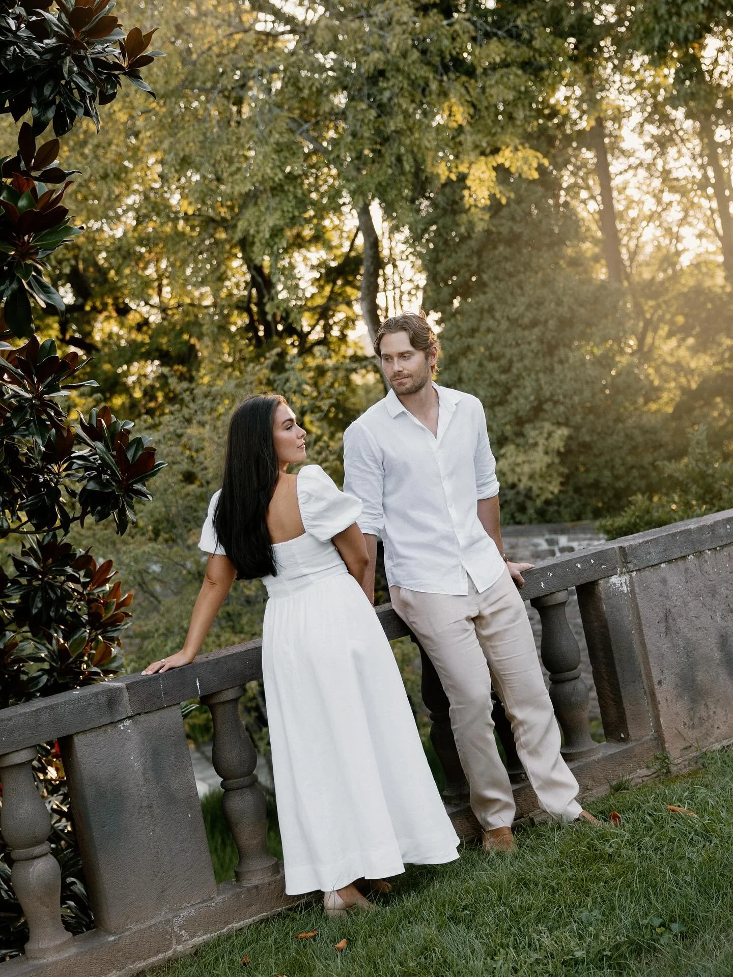 Such a lovely engagement session in the gardens with soon to be newly weds ⛲️