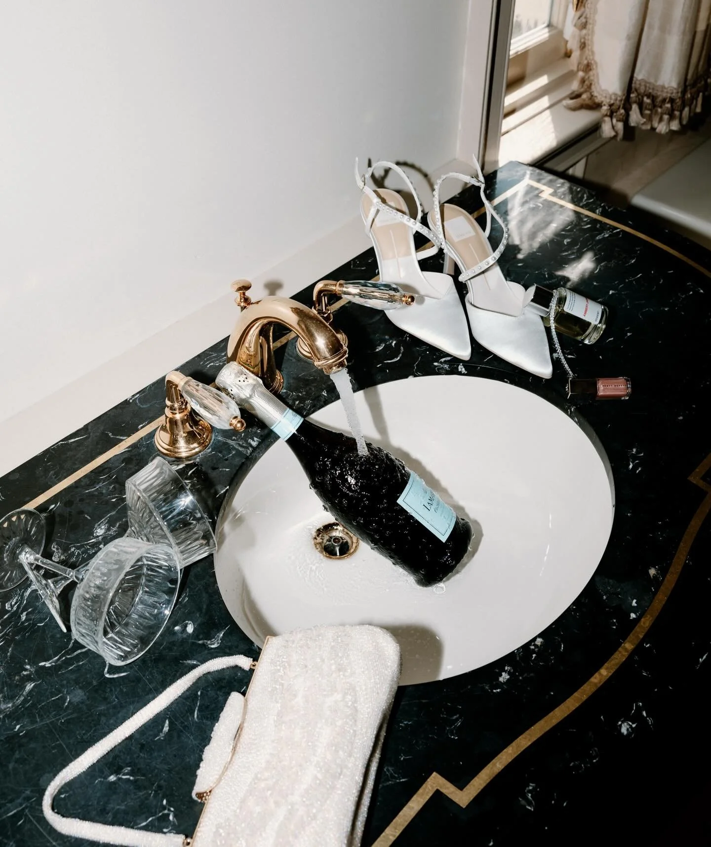 A little bit of everything from such a special day with A &amp; A, and their favorite people of course 💫

Photo: @toni.marie.photography 
Venue: @innatbarleysheaffarm
Hair: @nataliebridalco 
Make up: @tayabermudez_ 
DJ: @blue_root_entertainment 
Qua