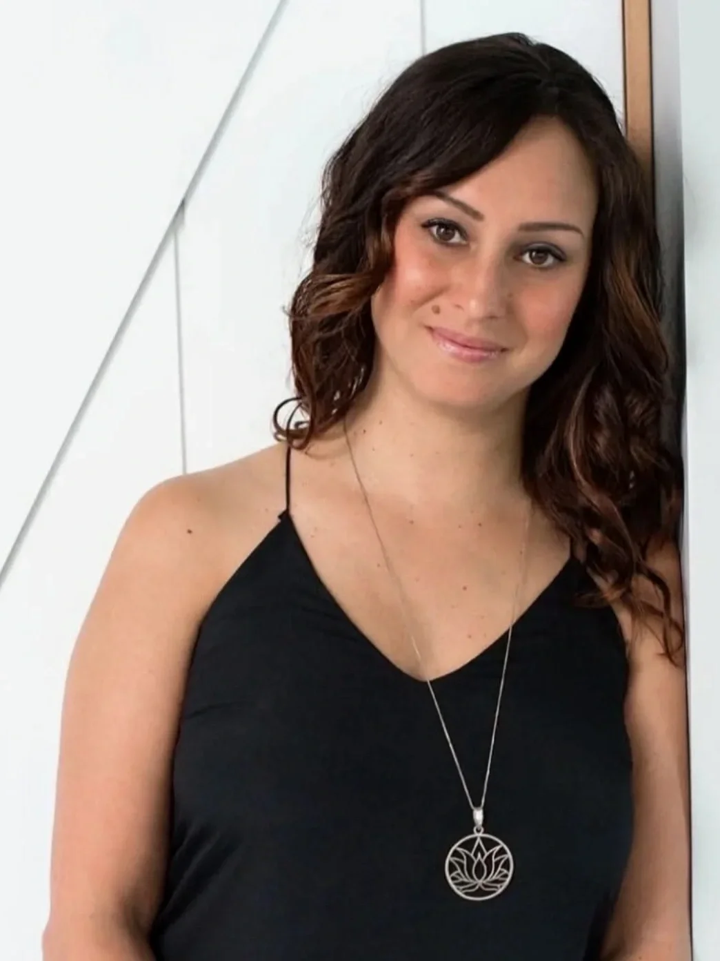 Eliza Bertok R.H.N, Registered Holistic Nutritionist that guides women to balance their hormones during perimenopause