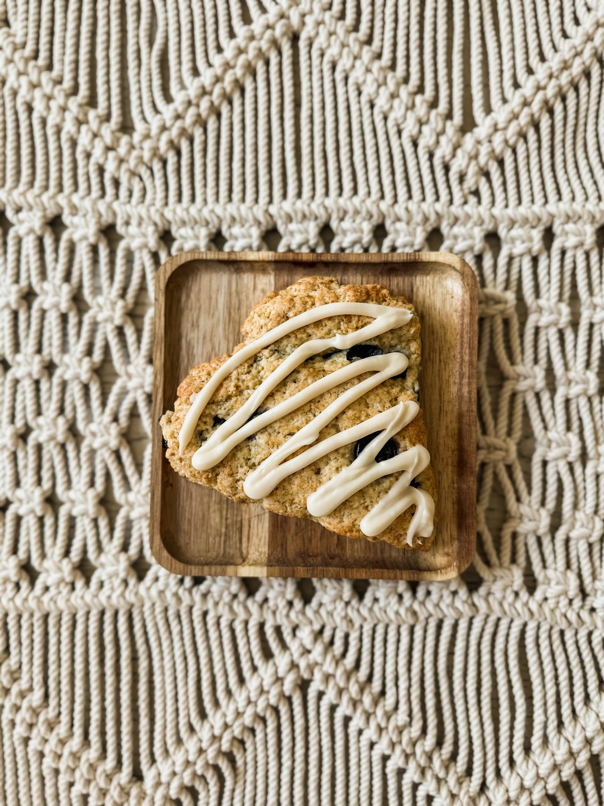 Blueberry Scones (6 Count)