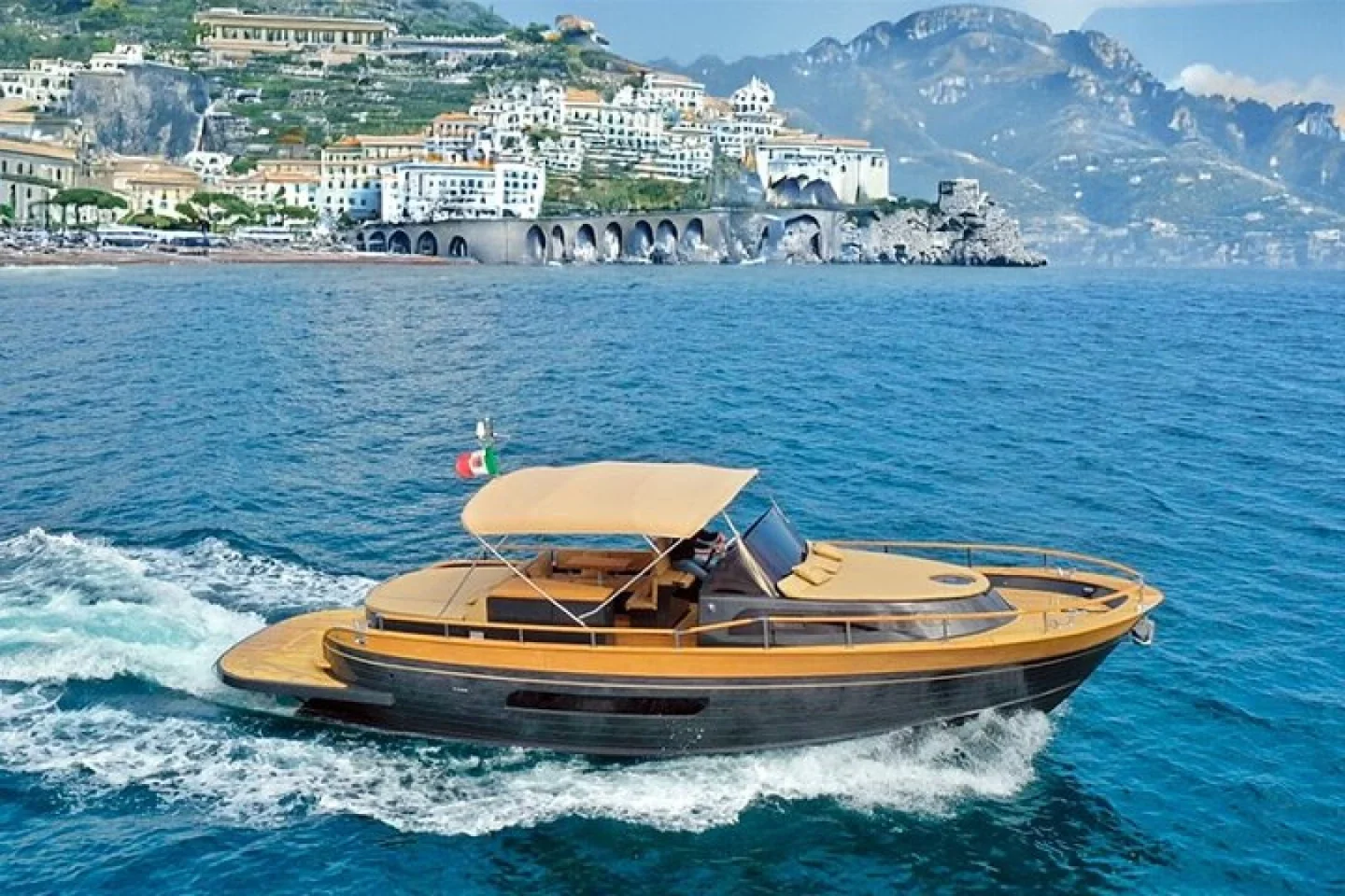 Esposito Premium 28 | 2026 | Amalfi Coast, Italy motorboat charter