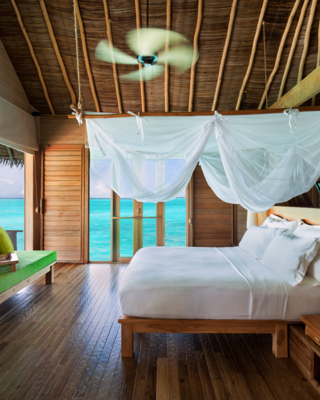 Maldives overwater bungalow 1 bed 1 bath
