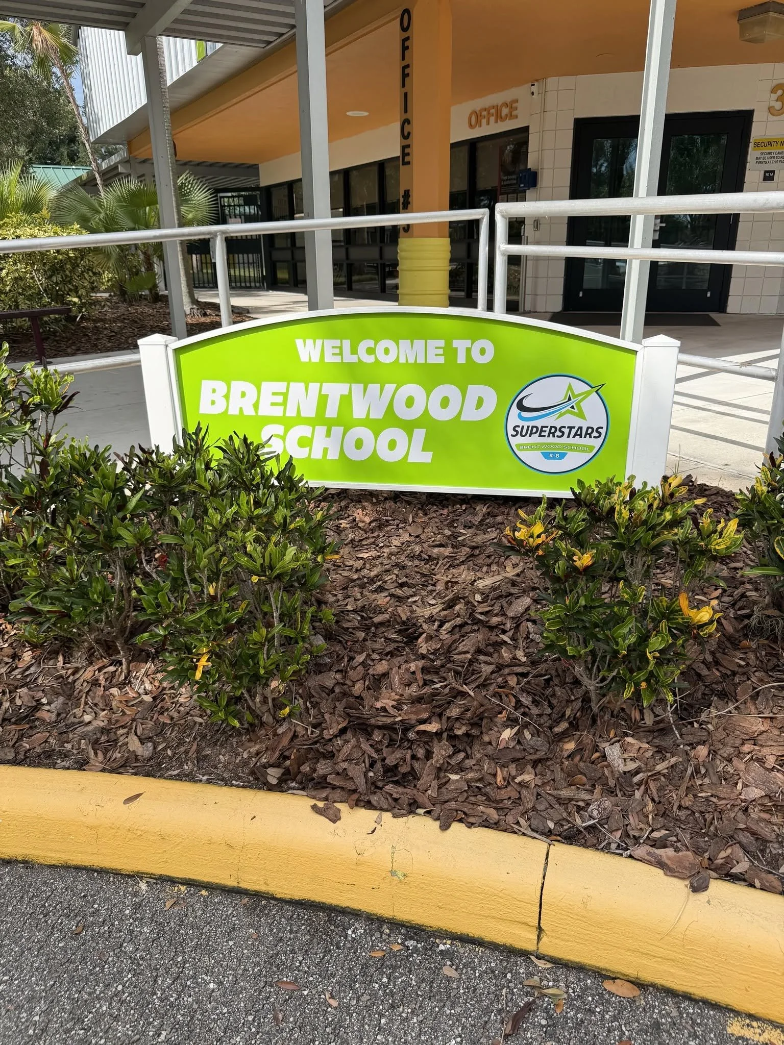 Exterior of Brentwood Elementary School, a ministry partner of Coastline Christian Church in Sarasota