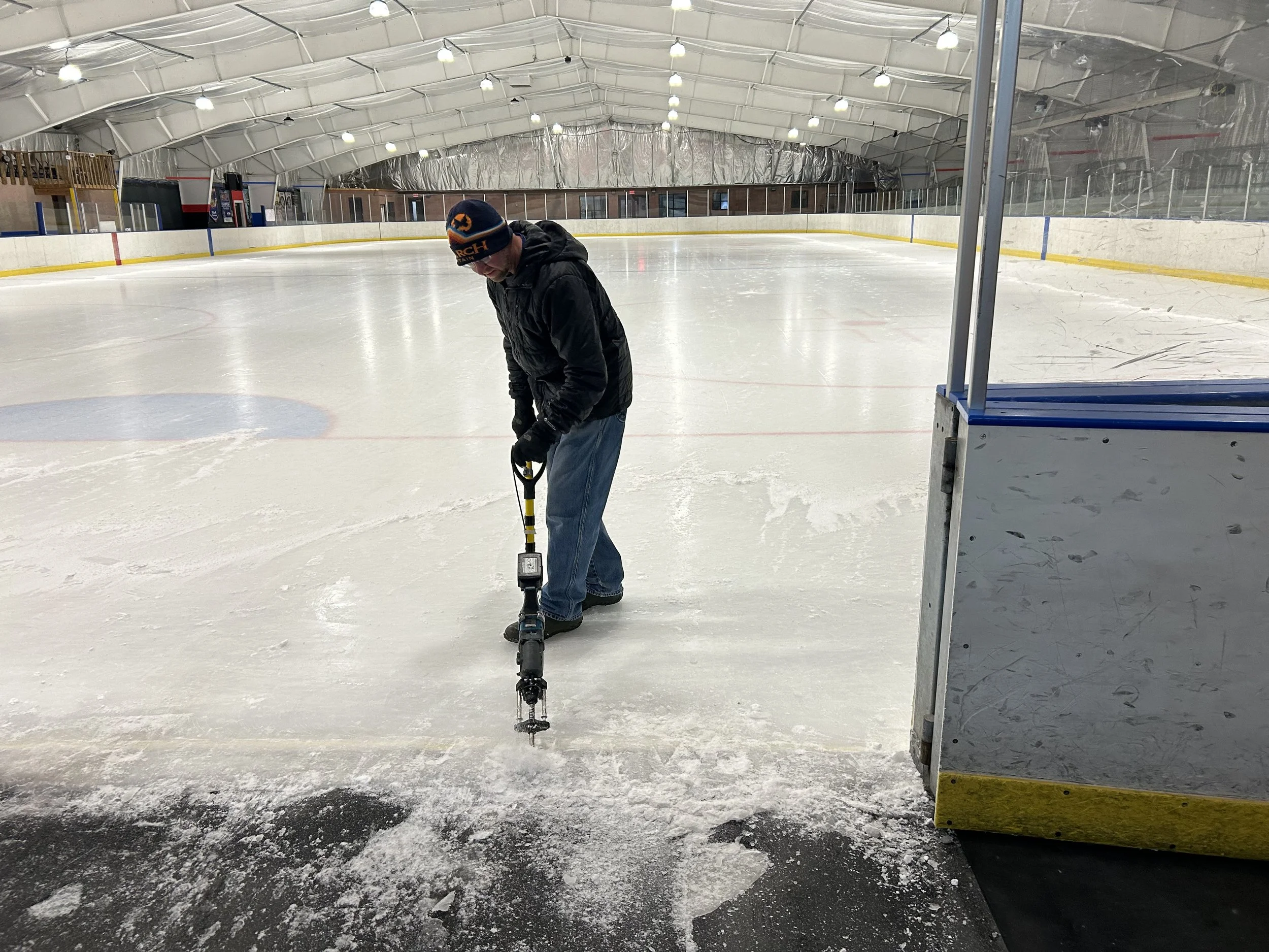 Ice technition chipping ice with soft touch at ice conditioner gate