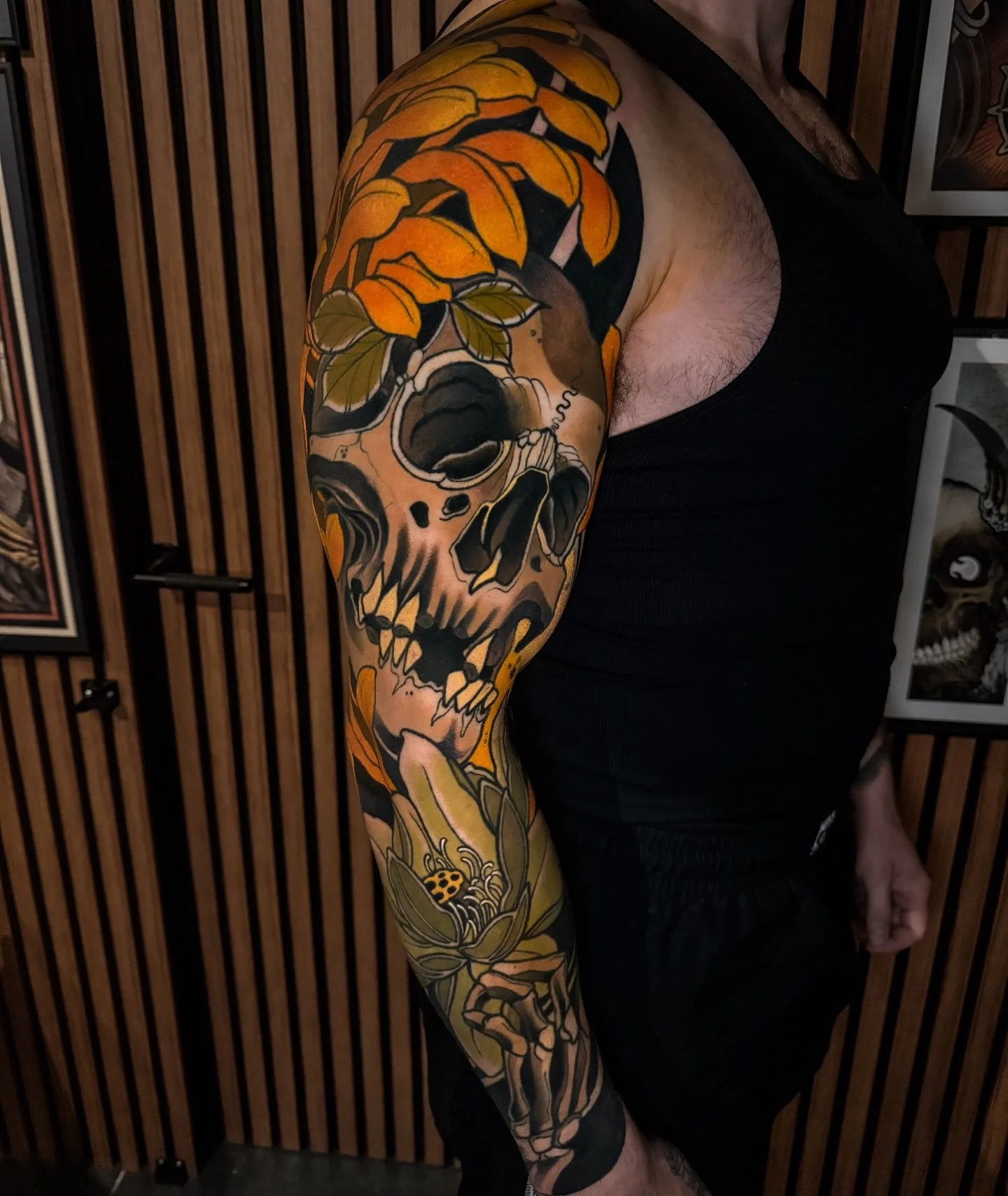 ❖ SKULL ❖

Finished outside sleeve for @sergeant_tijs ! Thanks for the cool days man ! 😁🙏🏽

Done at @cobragoldtattoo using @vladbladirons @killerinktattoo @emalla.official @skin_master_ink 

#vladbladirons #vbiproteam #killerinktattoo #killerink #